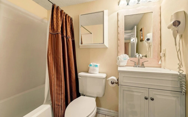 Pelican Beach 0602 1 Bedroom Condo