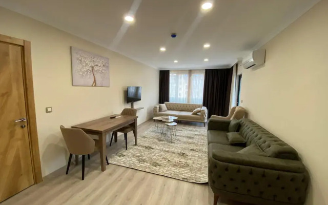 Rena Grand Residence & Suite