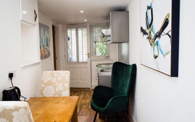 The Rectory Rooms, Studio 4