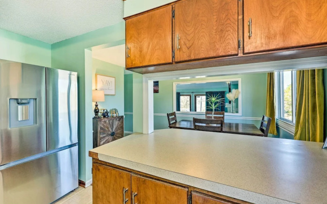 Near Ouachita River: Home w/ Deck in Hot Springs