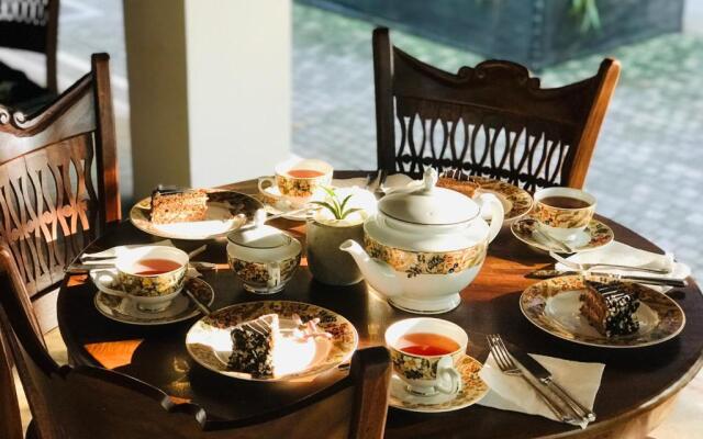 Ceylon Kingsmen Garden Hotel