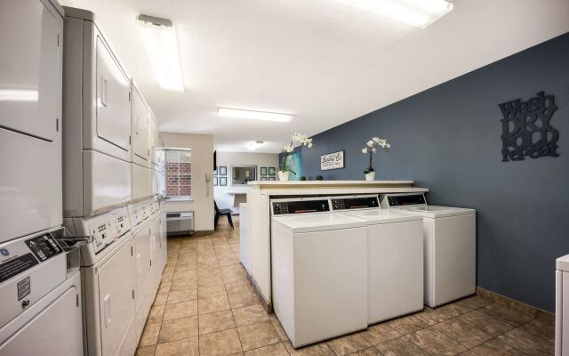 Sonesta Simply Suites Jersey City