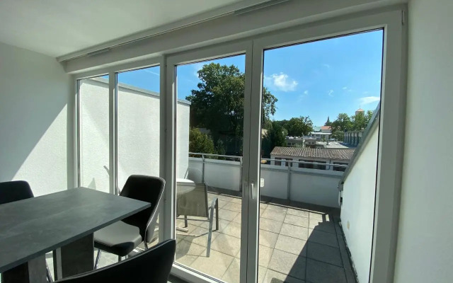 Wohnung mit 2 Einzelzimmer gemeinsamer Küchen/Bad/Balkon-Nutzung