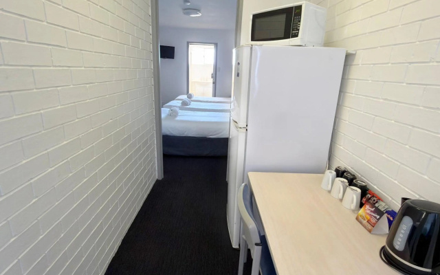 Centrepoint Motor Inn – Guest Rooms – Rockhampton