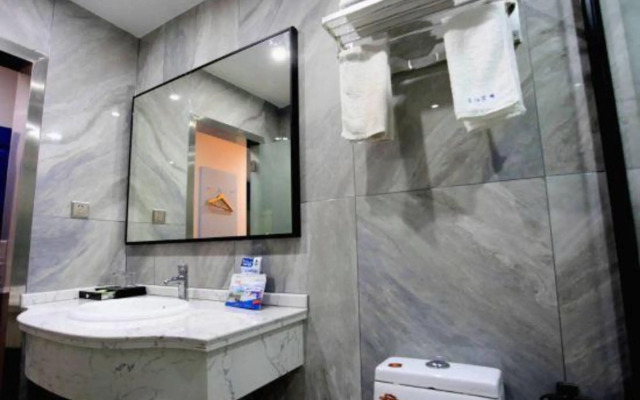 Xige Hotel (Shapingba High-Speed Railway Station)