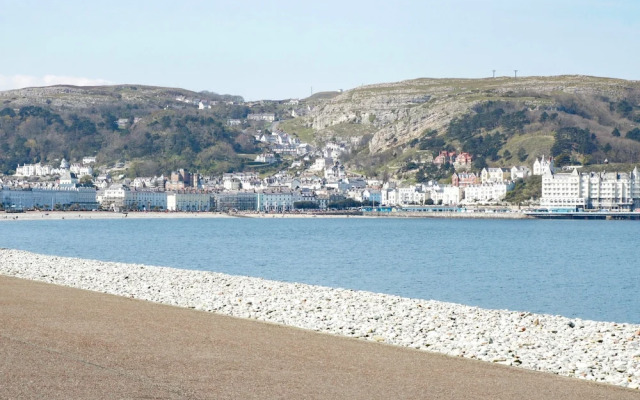 Apartment 2 - Llandudno Central