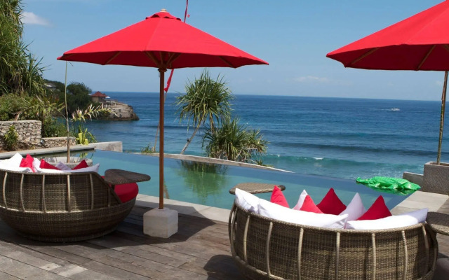 The Palms Ceningan Hotel