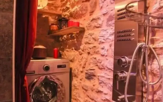 Antique Luxury Suite 65sq.m.