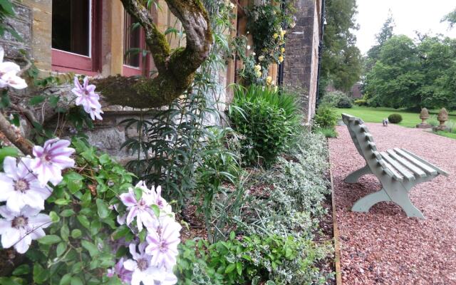 Huntsham Court