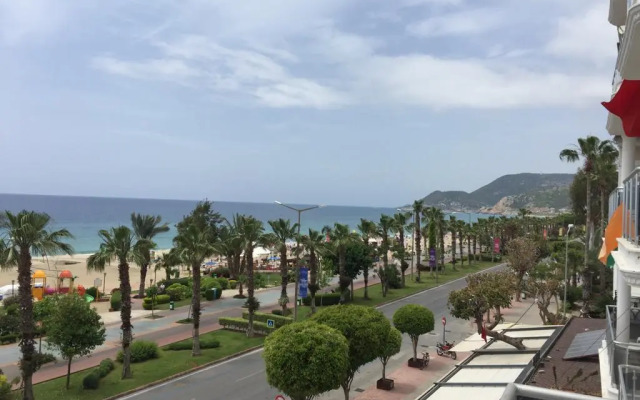 Kleopatra Beach Yildiz Hotel