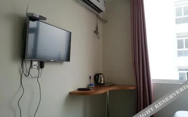 Luo Man Luo Lan Express Hotel (University Town of Rizhao)