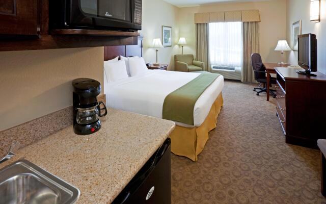 Holiday Inn Express & Suites Dallas Southwest-Cedar Hill