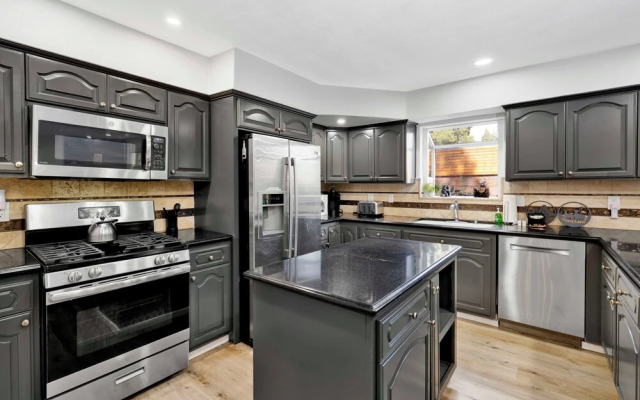 Mountain View Manor #2546