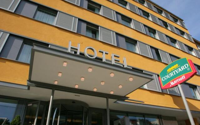 Отель Quality Hotel Vienna