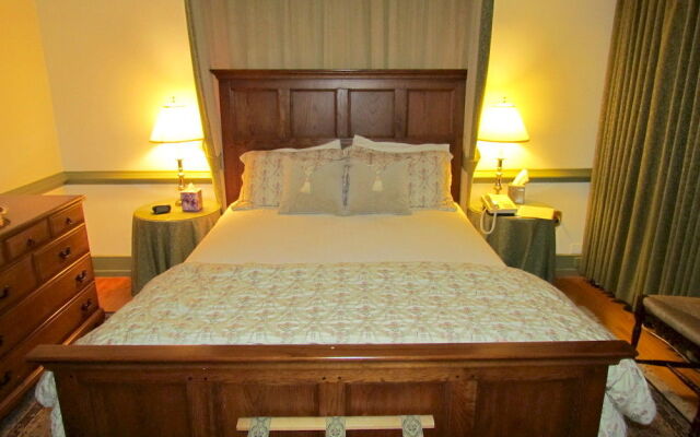Bridgetown Mill House Restaurant and Inn