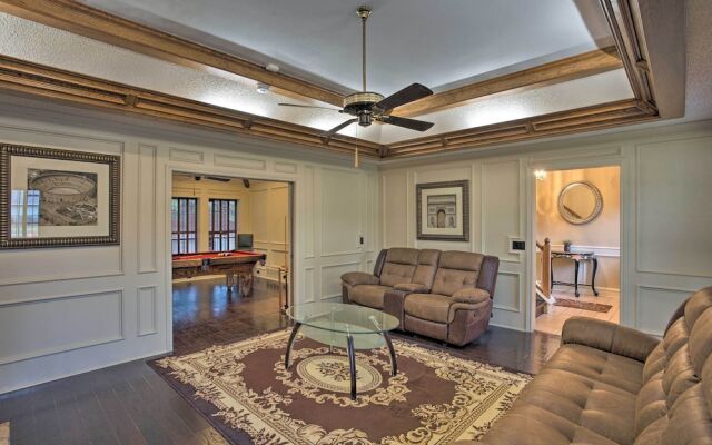Pool Table, Patio & Grill: Idyllic Mckinney Home