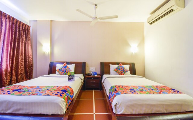 Fabhotel Castle Rock