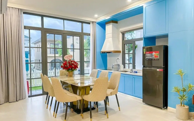 Deluxe 4 Br Warm Villa - Novaworld PT