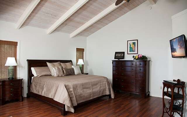 Hale Pinao - Four Bedroom House