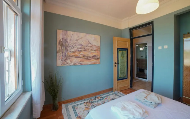 Nazende_beautiful Sea View Flat in Lovely Old Town