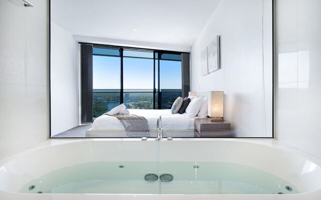 Circle on Cavill - Holidays Gold coast