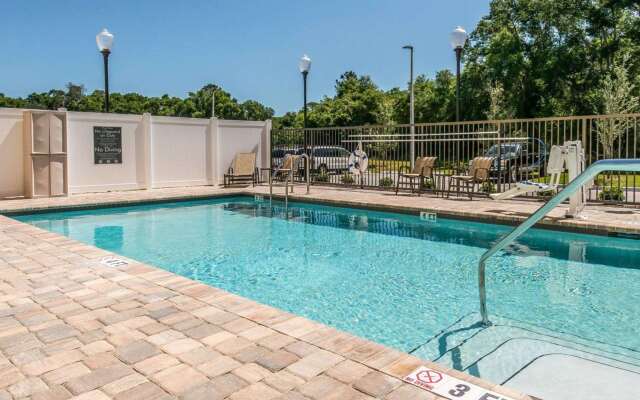 Comfort Suites Dunnellon near Rainbow Springs