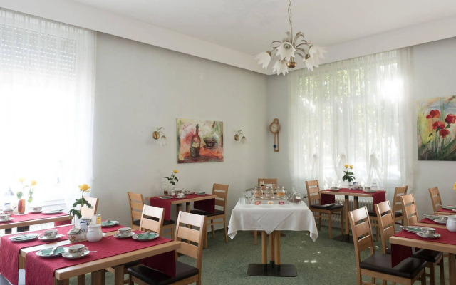 Martins Klause Airport Messe Hotel