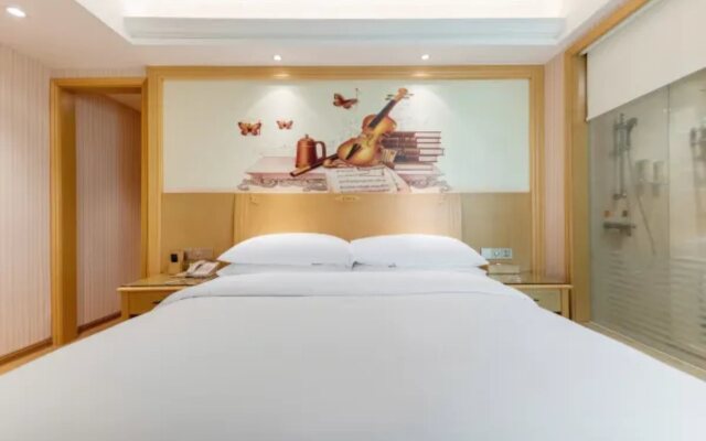 Vienna Hotel (Ledong Gongyuan)