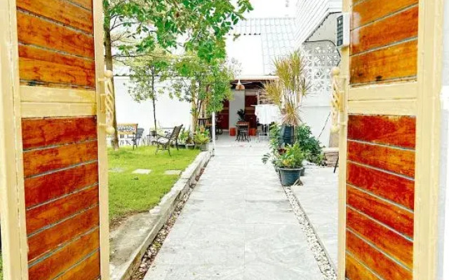 Sherva101 Home and Hostel