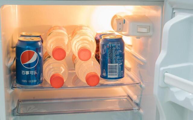 Xi'an Lianhu·North Passenger Station· Locals Apartment 00165010