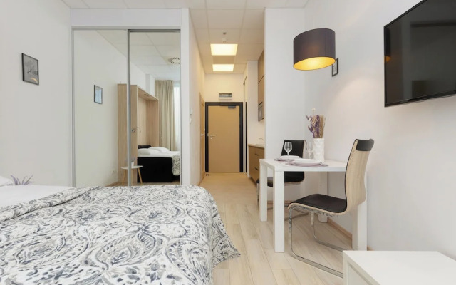 Al. Jerozolimskie 216 Warsaw by Renters