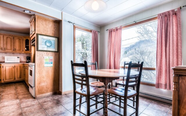 Auberge La Porte Rouge