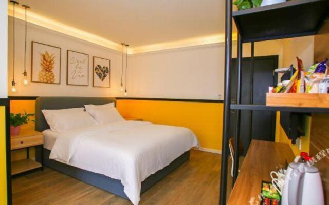 Luoke Hotel (Chongqing Shapingba)