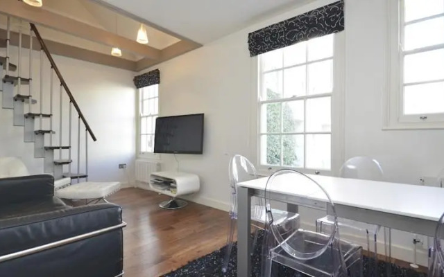 Uber London New Oxford Street House