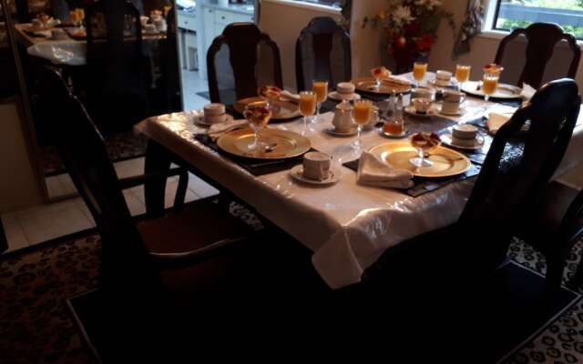 Airport Bed & Breakfast Victoria BC