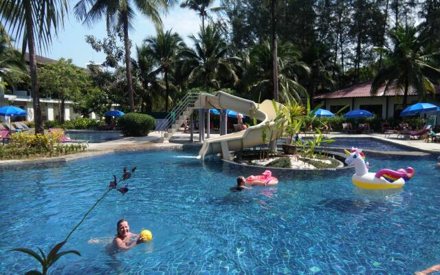 Palm Galleria Resort