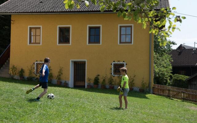 Brunner - Ferienwohnung im Hühnerhotel