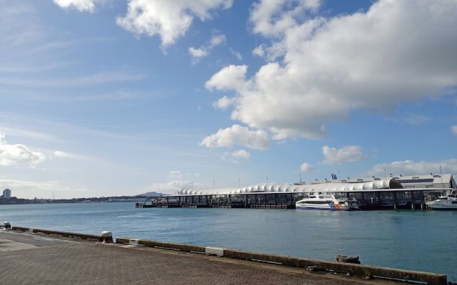 Princes Wharf Grace Apartment