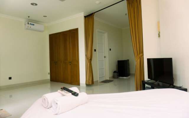 Luxury Studio At Semanggi Apartment