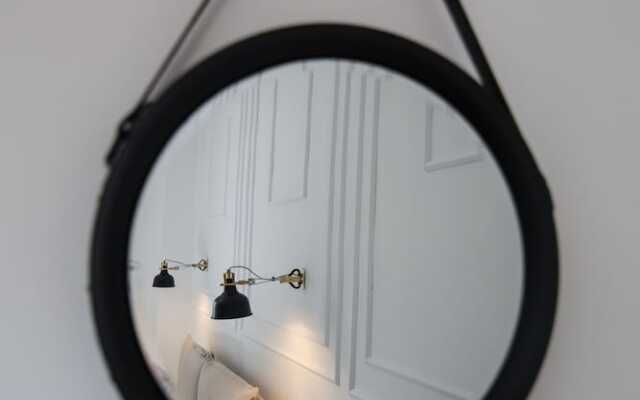 The Burrow City Rooms - Homestay