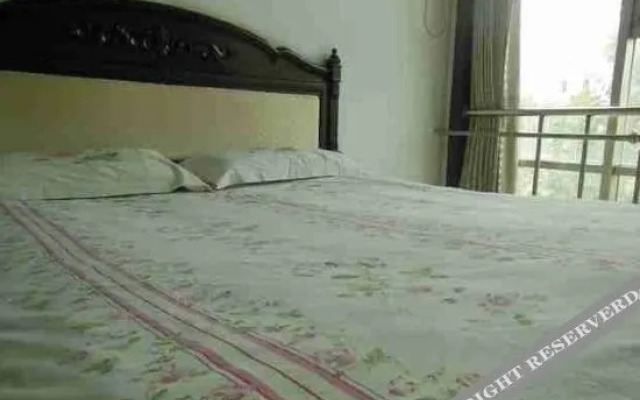 OYO Hongqiao Hotel (Wanda Plaza, Xuecheng District, Zaozhuang)