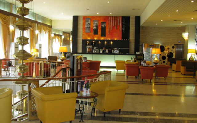Hotel Esteghlal East Wing - New Tower