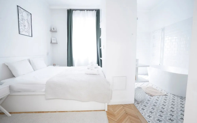 Venus Apartments - Paulay Ede Street