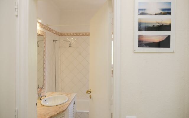 Find peace in Cascais center