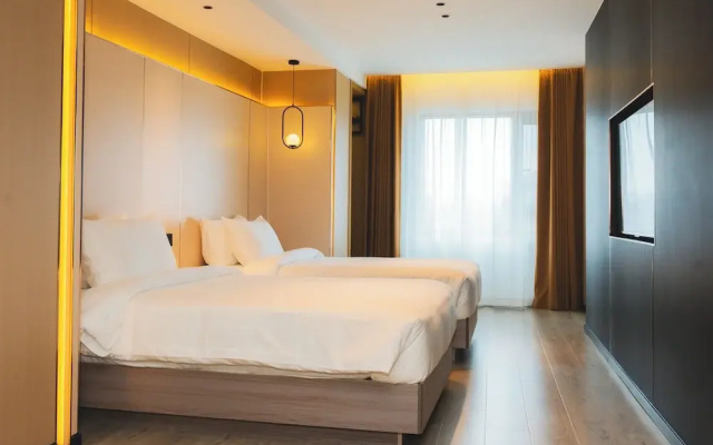 Jiuding Joy Hotel
