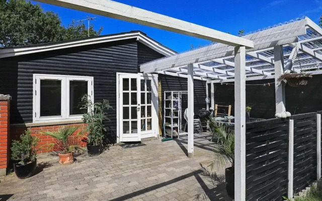 Radiant Holiday Home in Glesborg near Sea