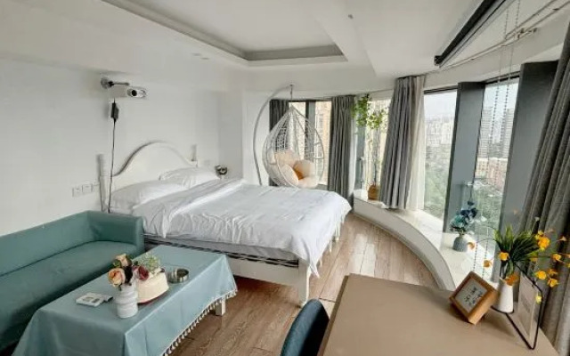 Jiasheng Apartment Hotel (East Second Ring Road Taihe Branch)