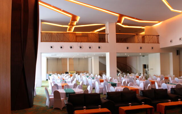 HARRIS Hotel Pontianak