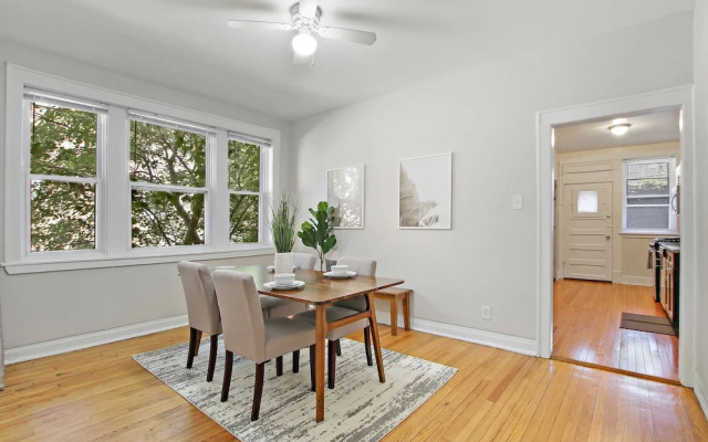Charming 3BR Rogers Park Home in Newgard