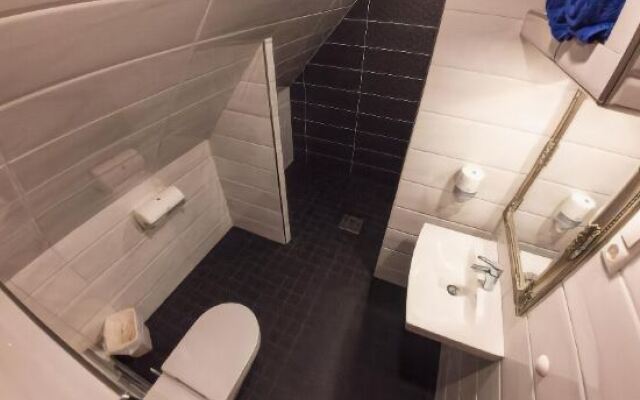 Aleksandri Guesthouse